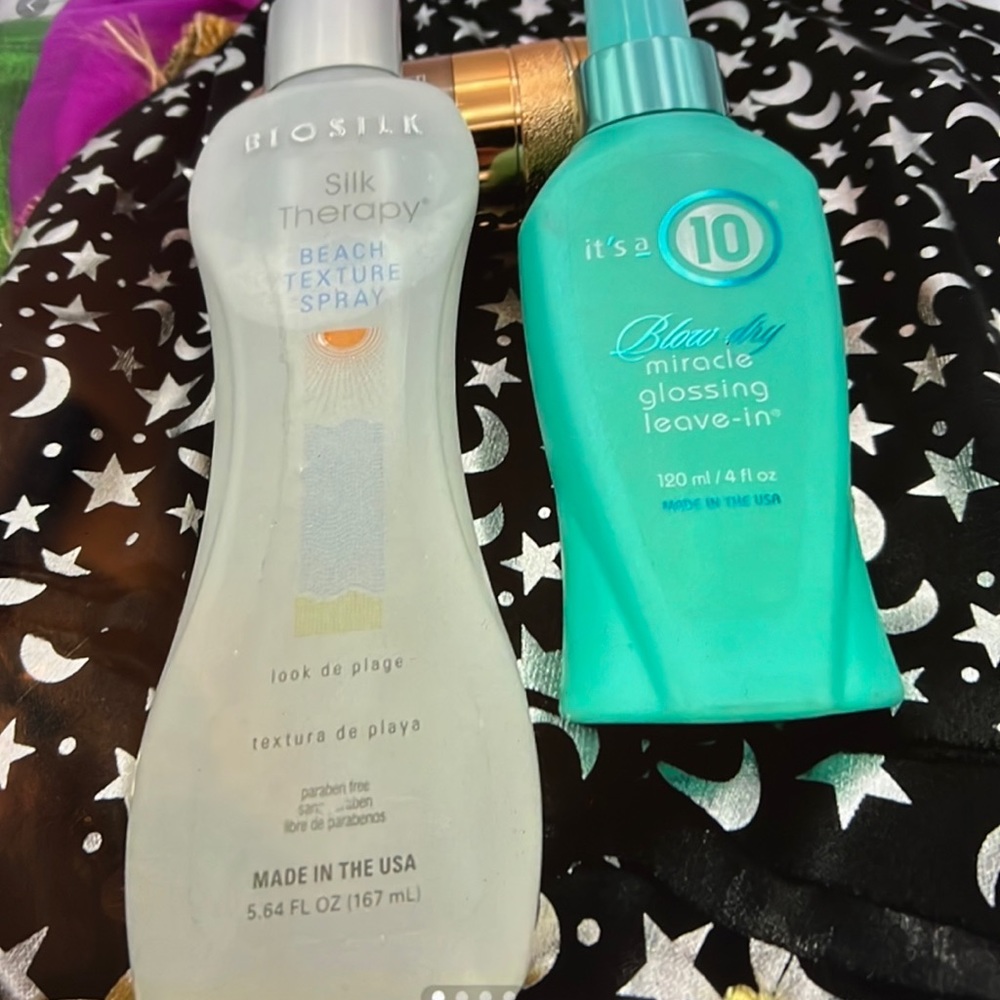 Lot of two(2) It’s a 10 blow dry miracle glossing leave-in 4 fl. oz.,